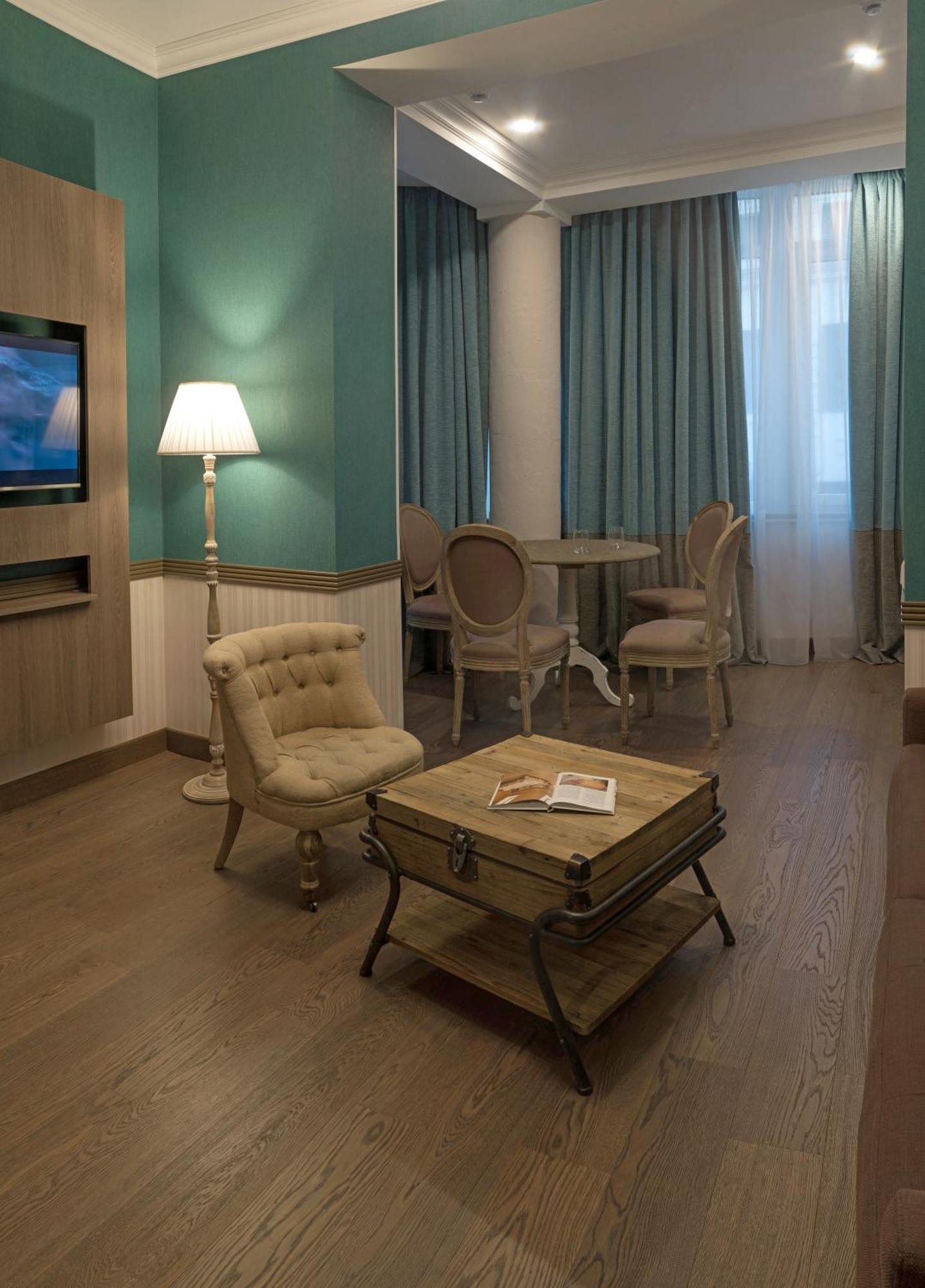 Zentrum Hotel 基希讷乌 外观 照片
