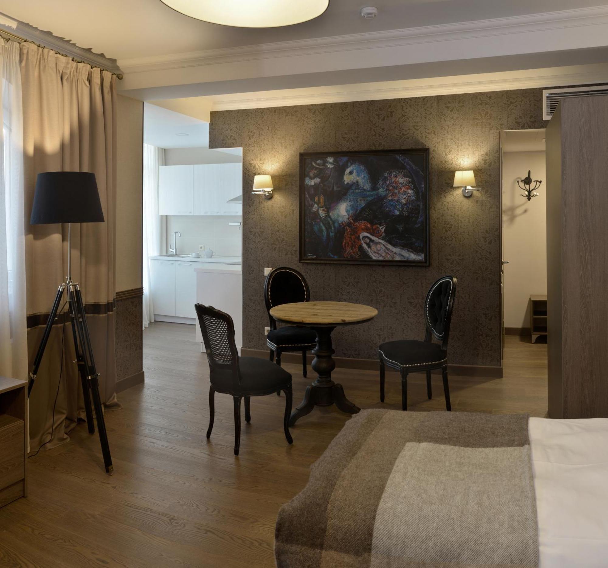 Zentrum Hotel 基希讷乌 外观 照片