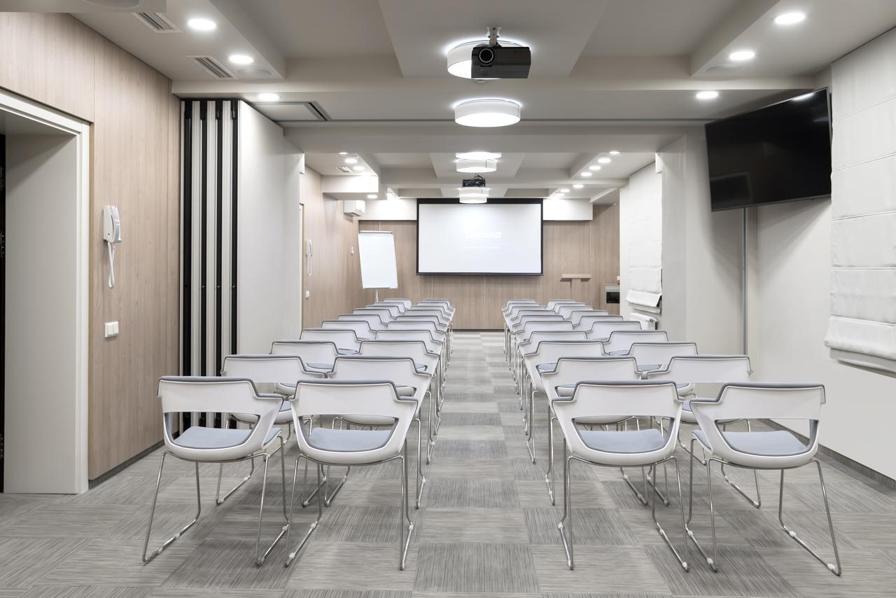 Zentrum Hotel 基希讷乌 外观 照片